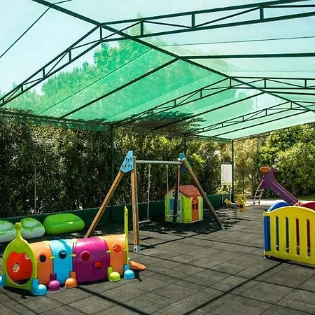 Sleeps 6 With Pool Air Con And Wifi Villa *