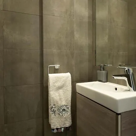 ヴィラ Sleeps 6 With Pool Air Con And Wifi キンタ・ド・ラーゴ