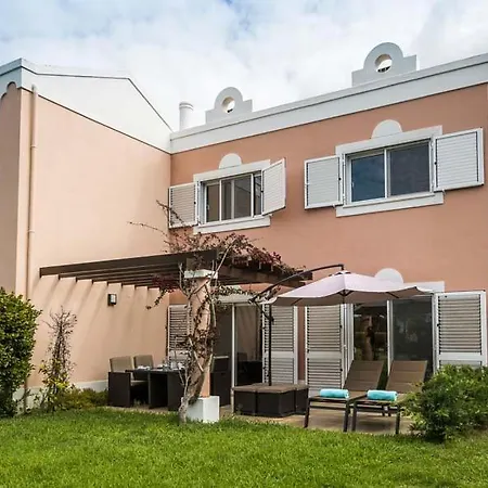 ヴィラ Sleeps 6 With Pool Air Con And Wifi
