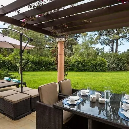 Sleeps 6 With Pool Air Con And Wifi Quinta do Lago